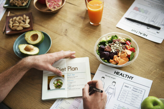 Plant-Based Diet vs. Keto: Exploring the Health Benefits in 2026